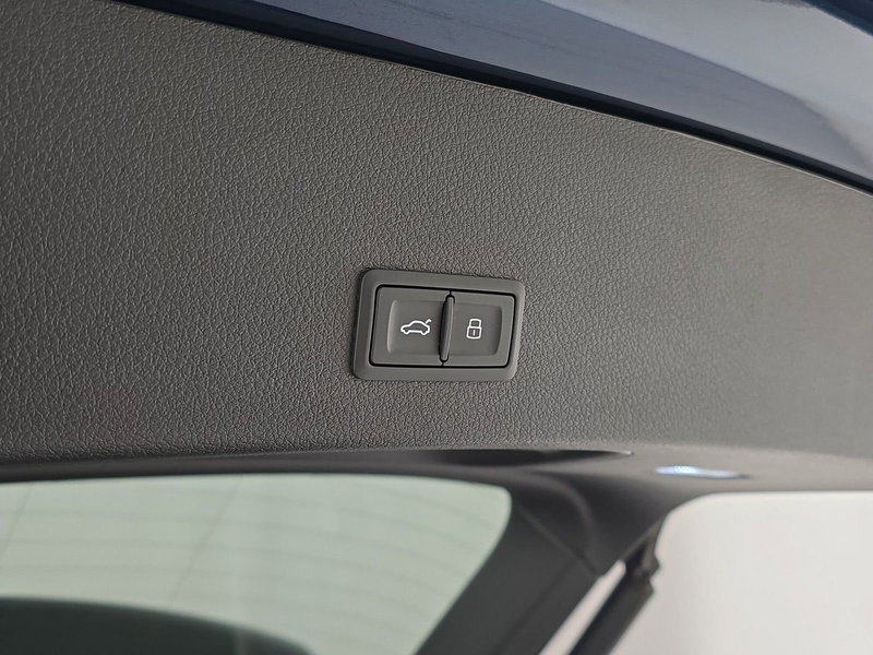 Audi e-tron usata a Asti (10)