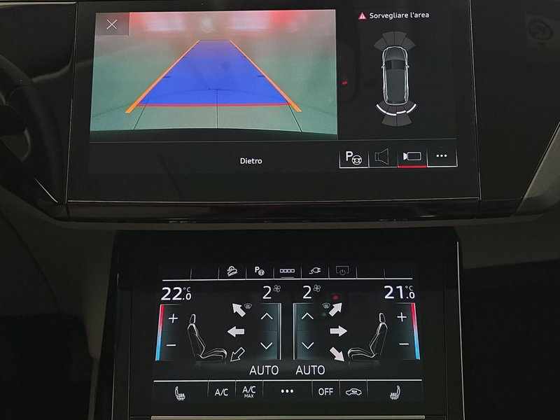 Audi e-tron usata a Asti (16)