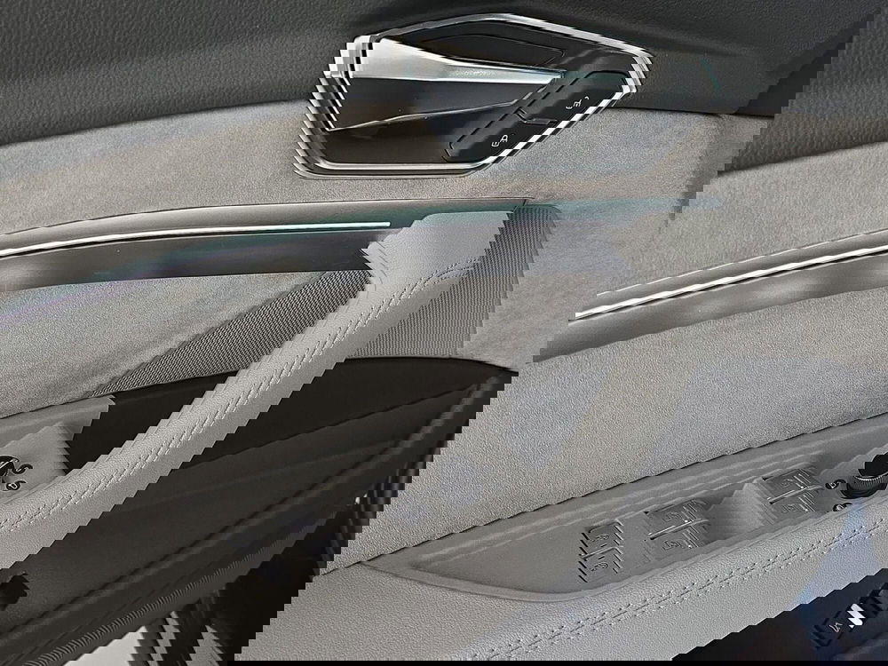 Audi e-tron usata a Asti (18)