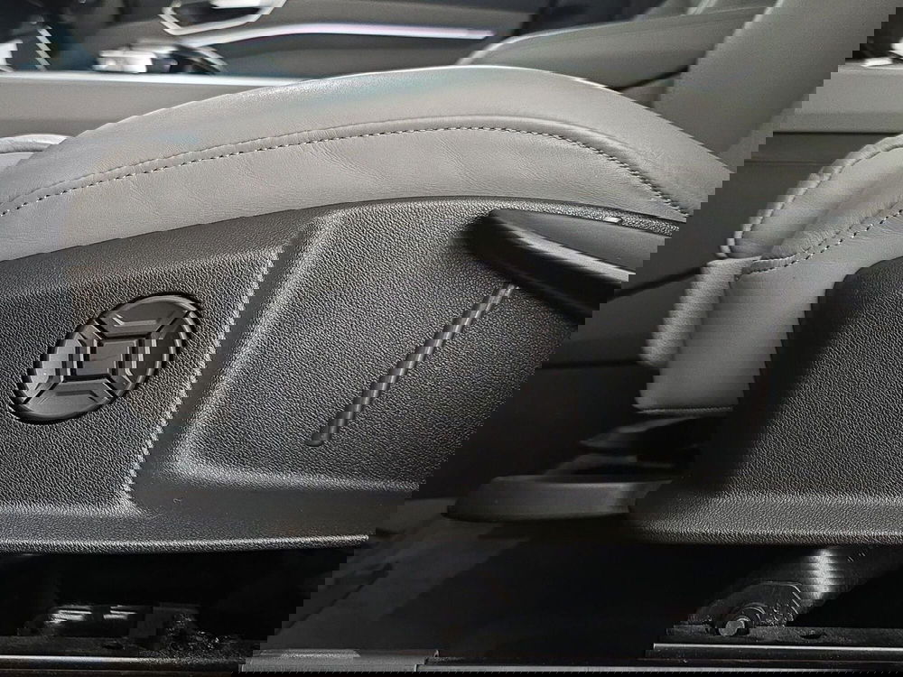 Audi e-tron usata a Asti (19)