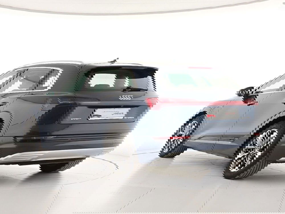 Audi e-tron usata a Asti (4)