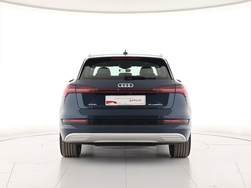 Audi e-tron usata a Asti (5)