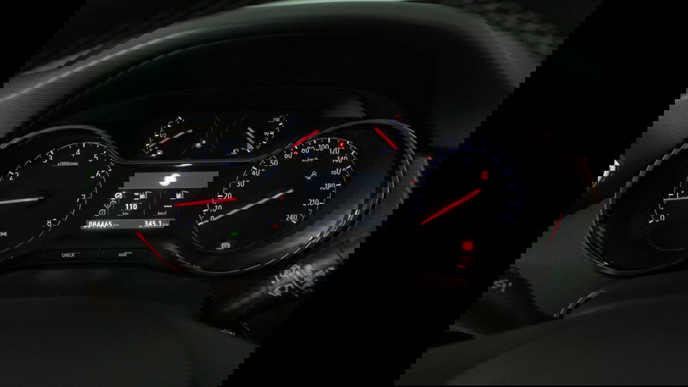 Opel Crossland usata a Palermo (9)