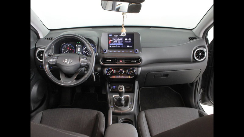 Hyundai Kona usata a Palermo (5)