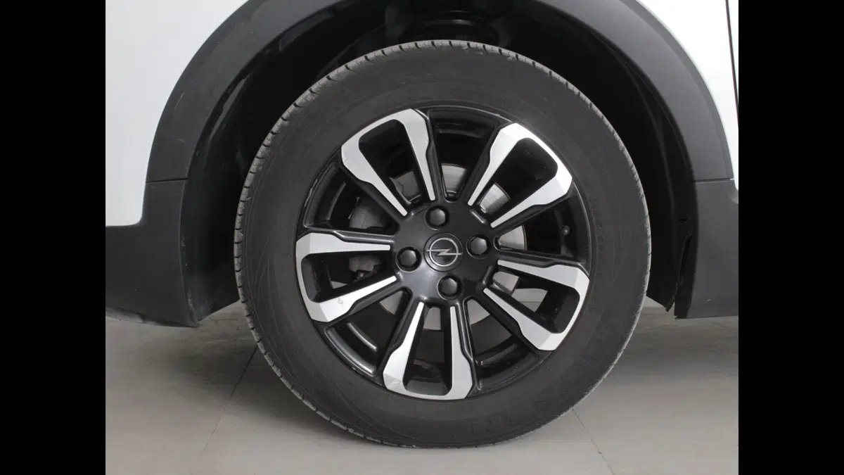 Opel Crossland usata a Palermo (13)