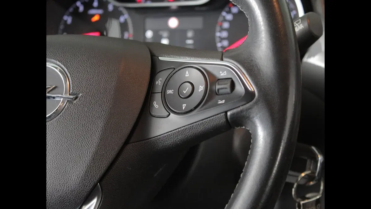 Opel Crossland usata a Palermo (18)
