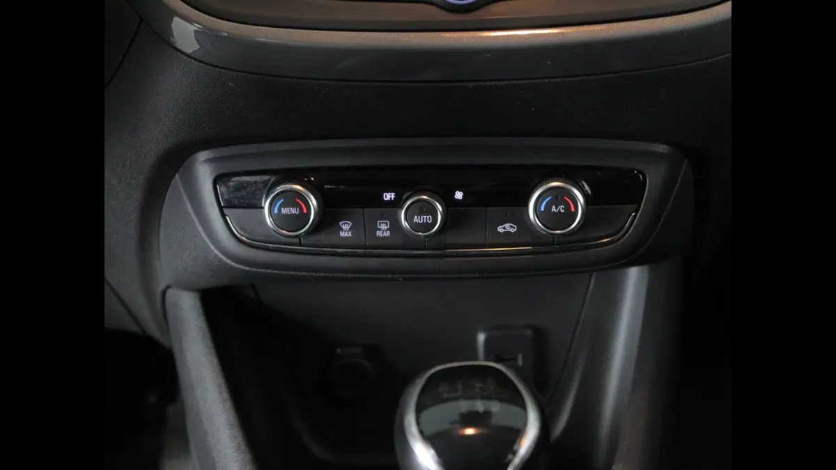 Opel Crossland usata a Palermo (19)