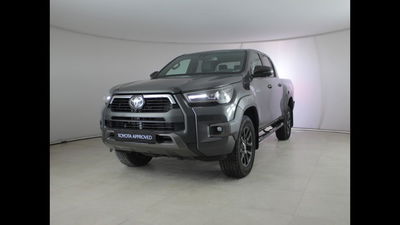Toyota Hilux 2.8 D A/T 4WD porte Double Cab Invincible del 2023 usata a Palermo