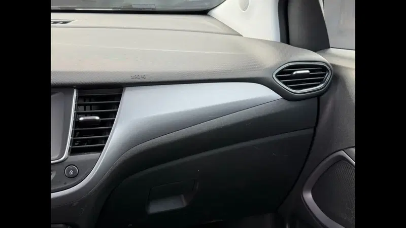 Opel Crossland usata a Palermo (18)