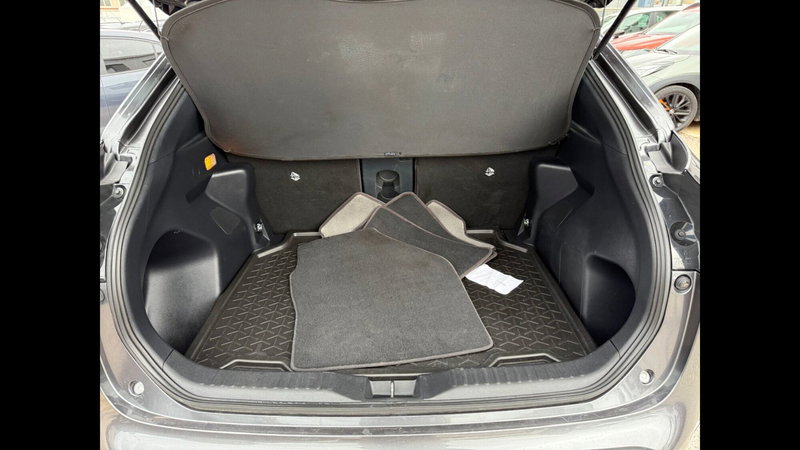 Toyota Yaris Cross usata a Palermo (11)