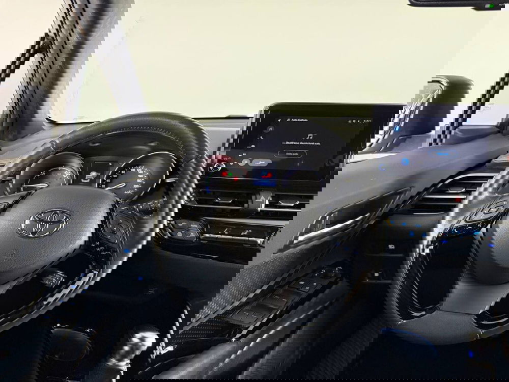 Toyota Toyota C-HR usata a Palermo (10)