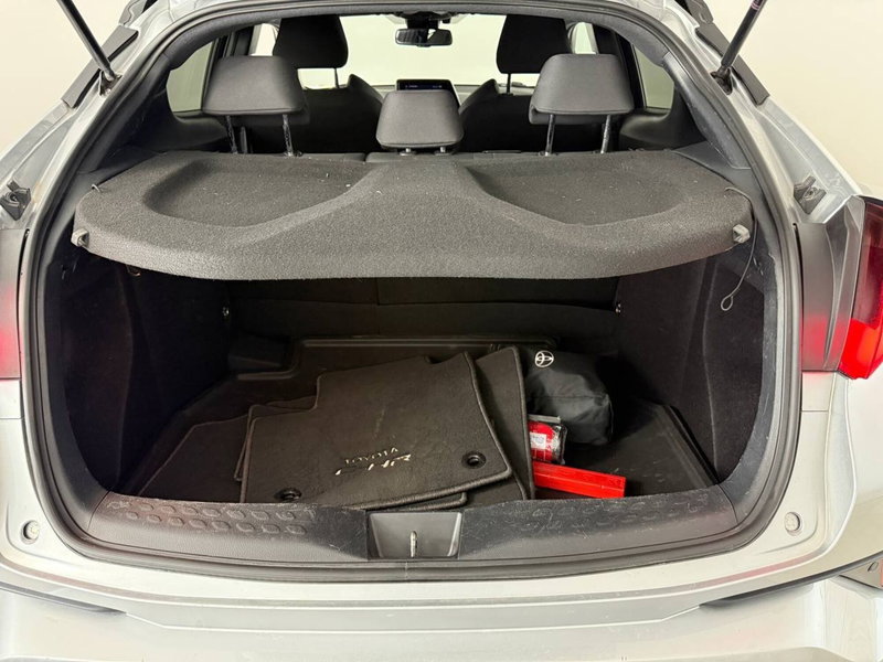 Toyota Toyota C-HR usata a Palermo (11)