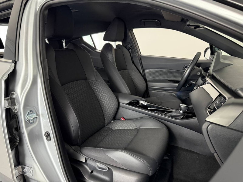 Toyota Toyota C-HR usata a Palermo (7)