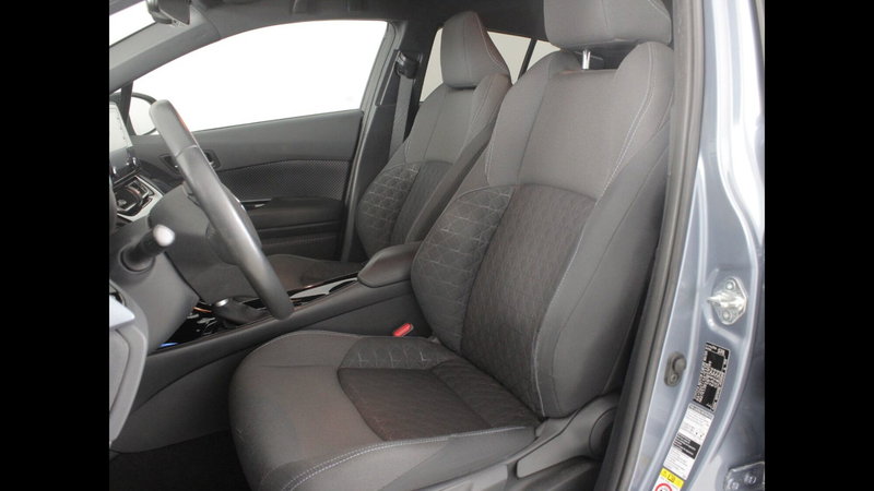 Toyota Toyota C-HR usata a Palermo (12)