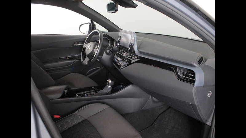 Toyota Toyota C-HR usata a Palermo (6)