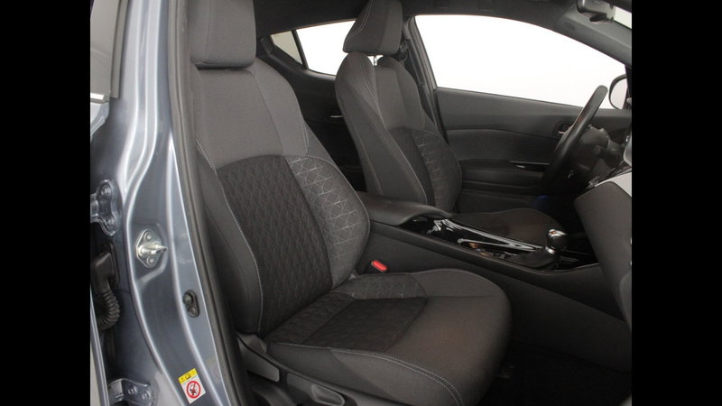 Toyota Toyota C-HR usata a Palermo (7)