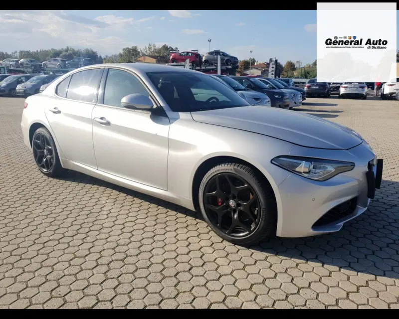 Alfa Romeo Giulia usata a Lucca