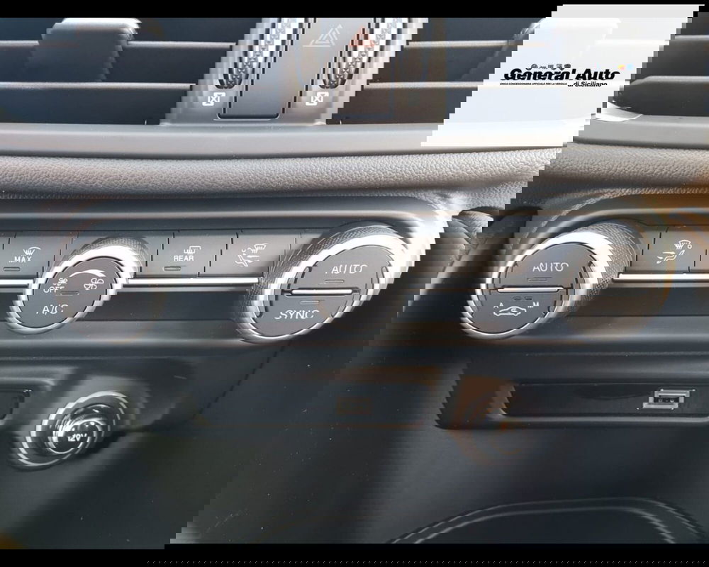 Alfa Romeo Giulia usata a Lucca (15)