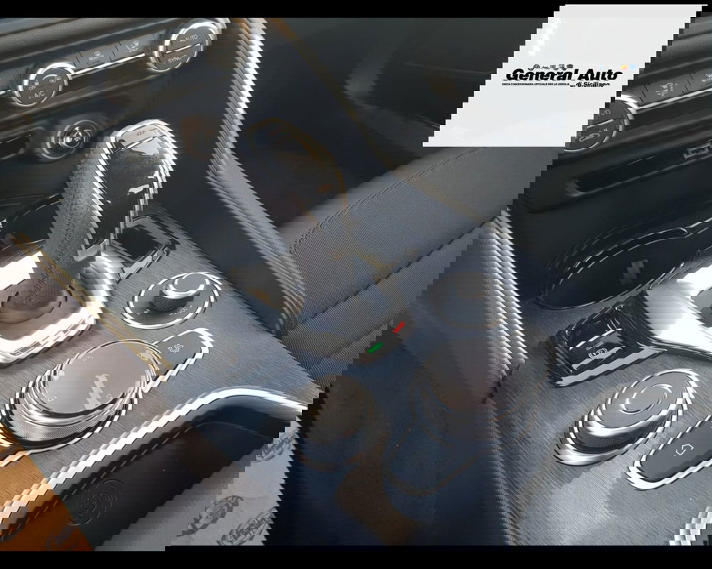 Alfa Romeo Giulia usata a Lucca (16)