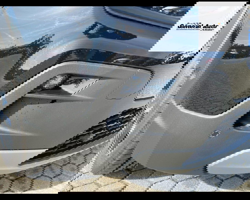 Jeep Avenger nuova a Lucca (11)