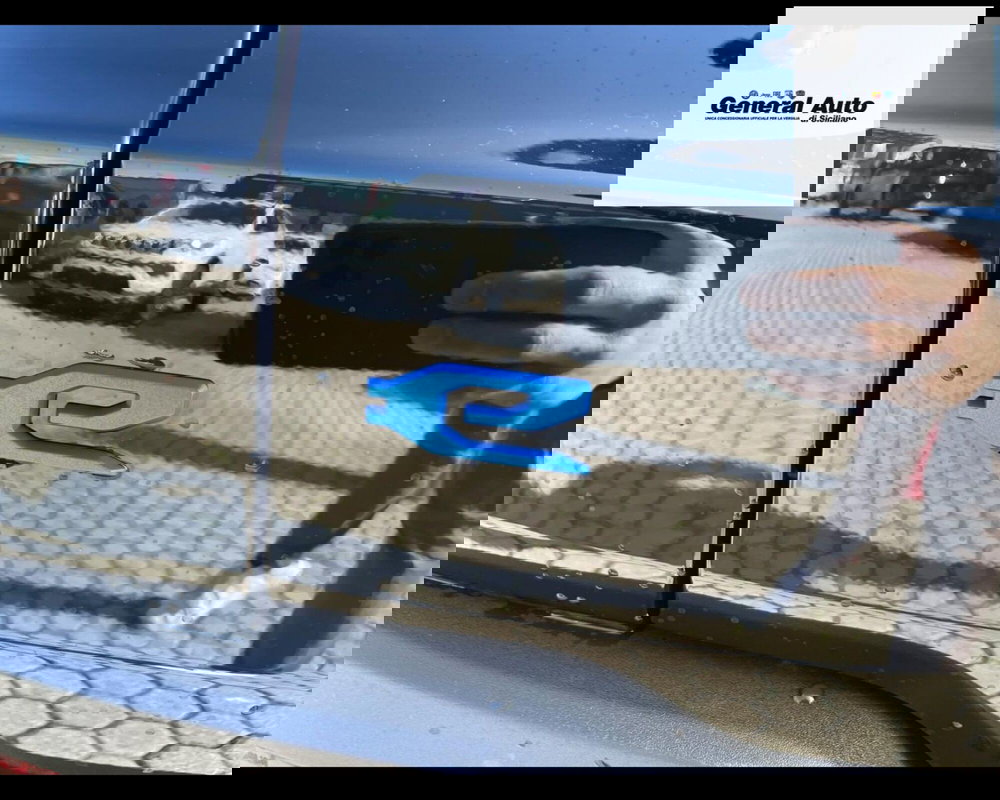 Jeep Avenger nuova a Lucca (12)