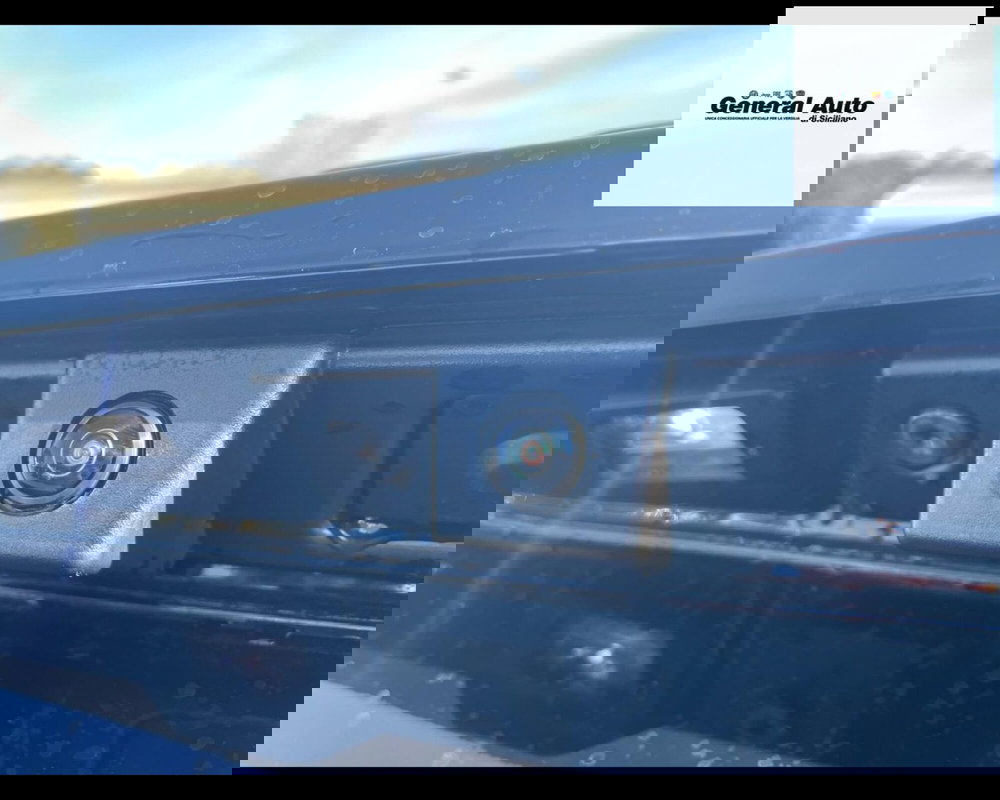 Jeep Avenger nuova a Lucca (13)