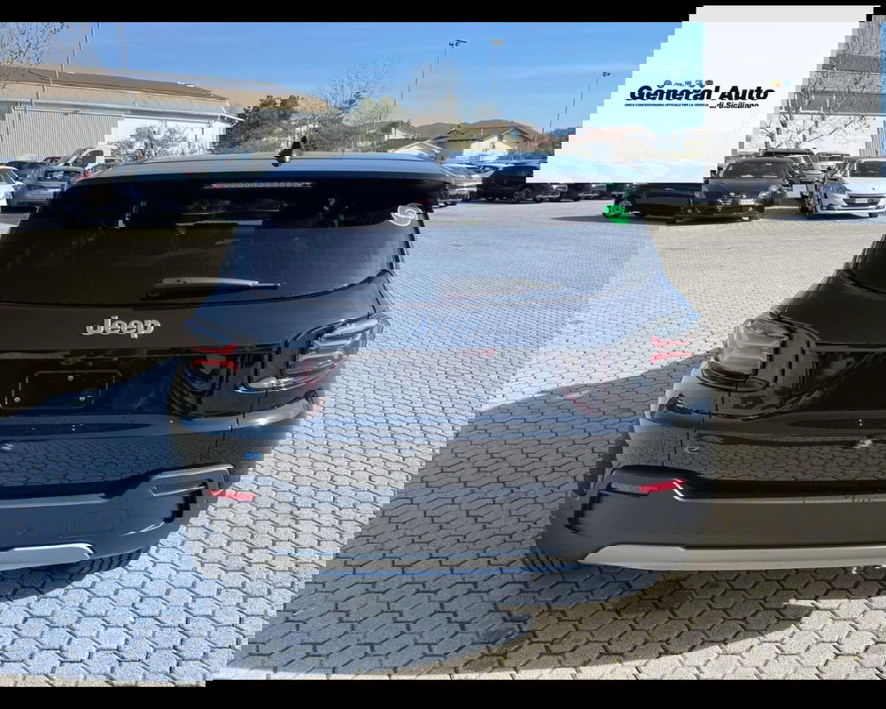 Jeep Avenger nuova a Lucca (4)