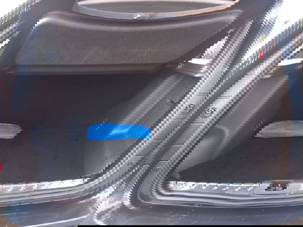 Dacia Duster usata a Lucca (11)