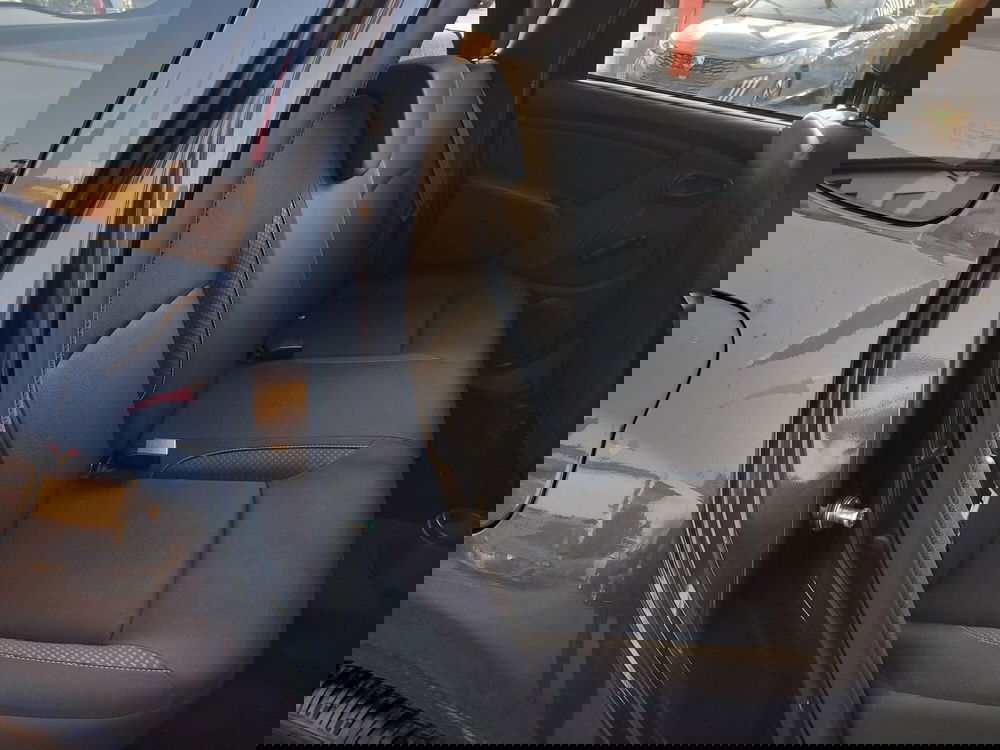 Dacia Duster usata a Lucca (13)