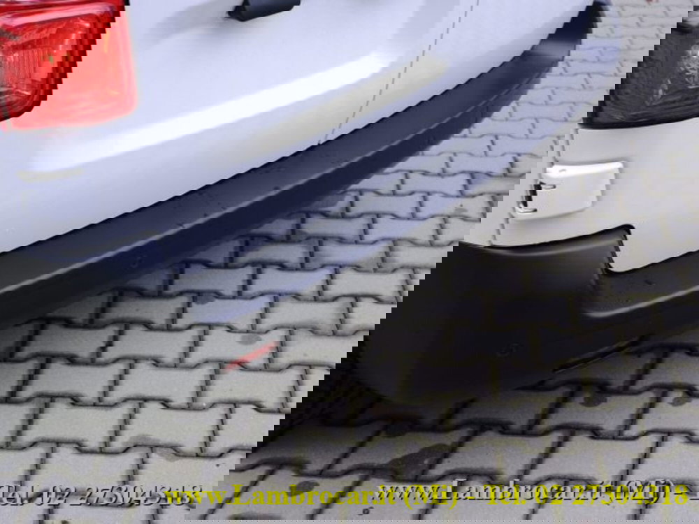 Opel Vivaro Furgone nuova a Milano (14)