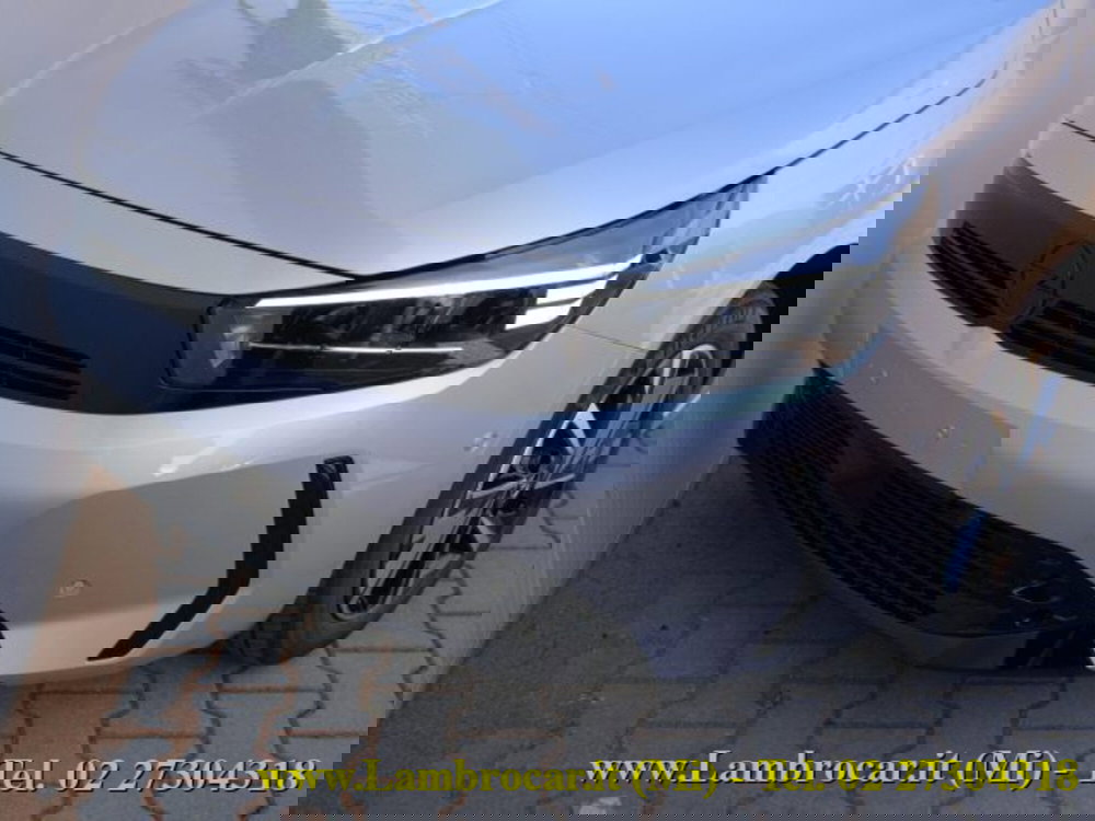 Opel Corsa nuova a Milano (12)