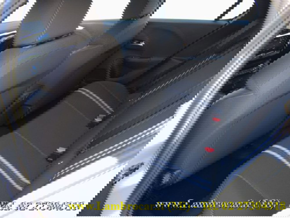 Opel Corsa nuova a Milano (5)