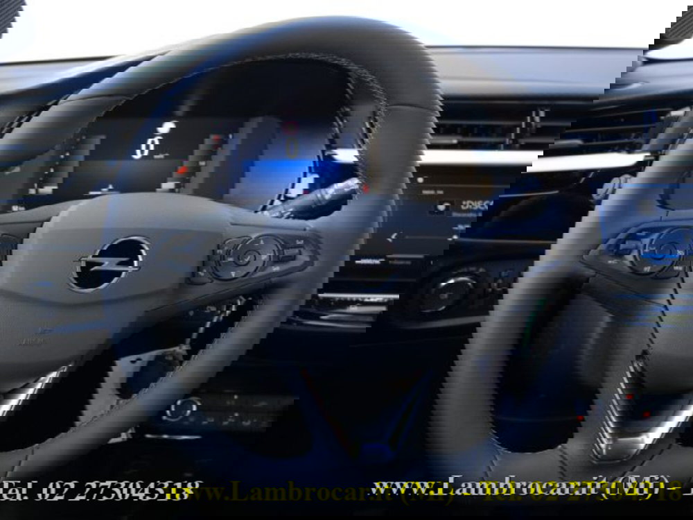 Opel Corsa nuova a Milano (6)