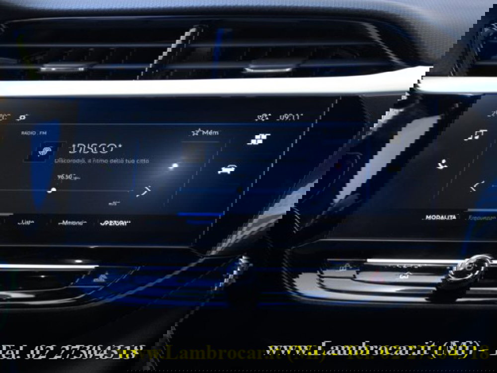 Opel Corsa nuova a Milano (8)