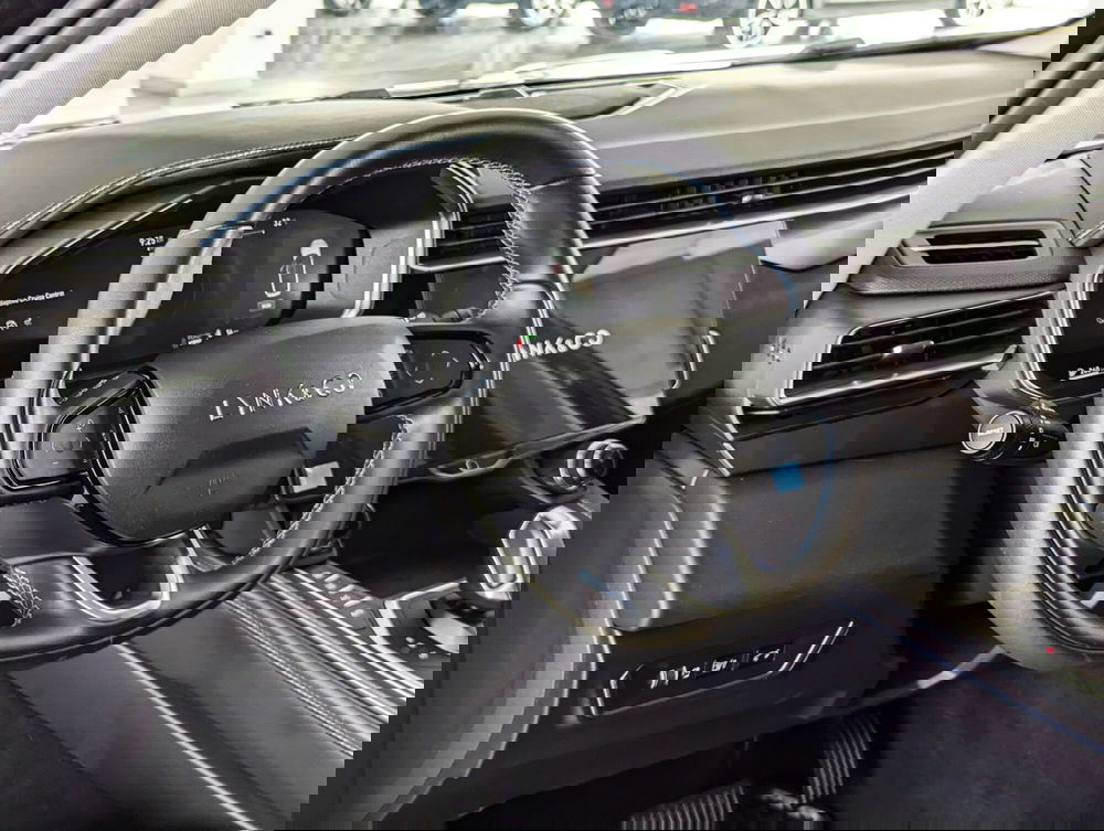 Lynk & Co 01 usata a Pescara (8)