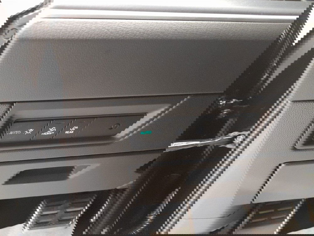 Volkswagen Touareg nuova a Bologna (11)