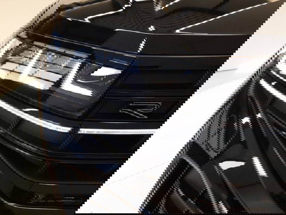 Volkswagen Touareg nuova a Bologna (13)