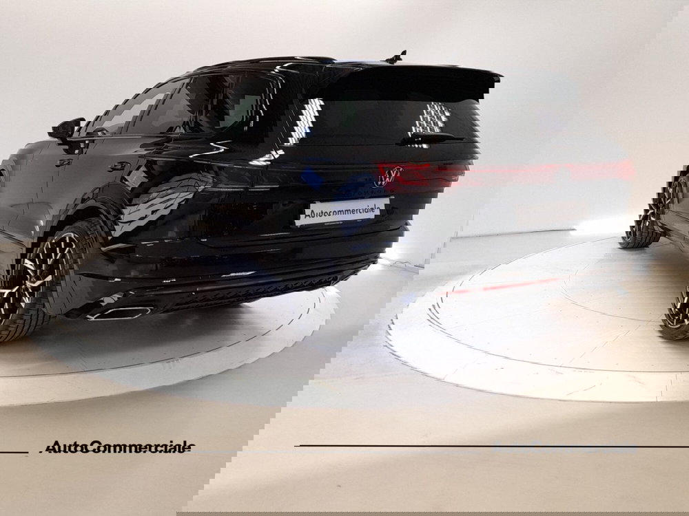 Volkswagen Touareg nuova a Bologna (4)