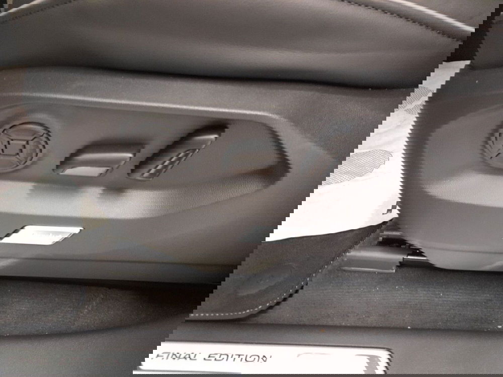 Volkswagen Touareg nuova a Bologna (8)