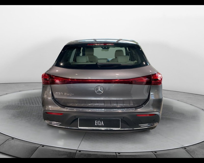 Mercedes-Benz EQA usata a Firenze (5)