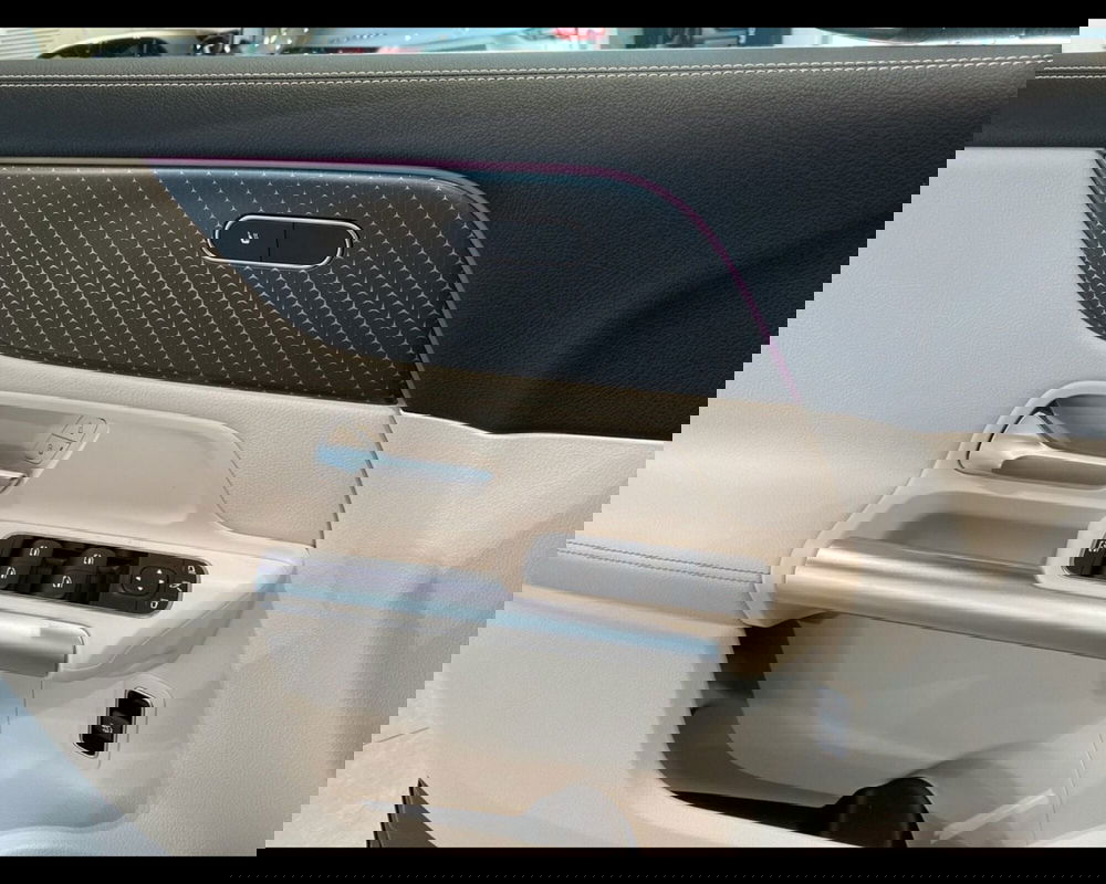 Mercedes-Benz EQA usata a Firenze (9)