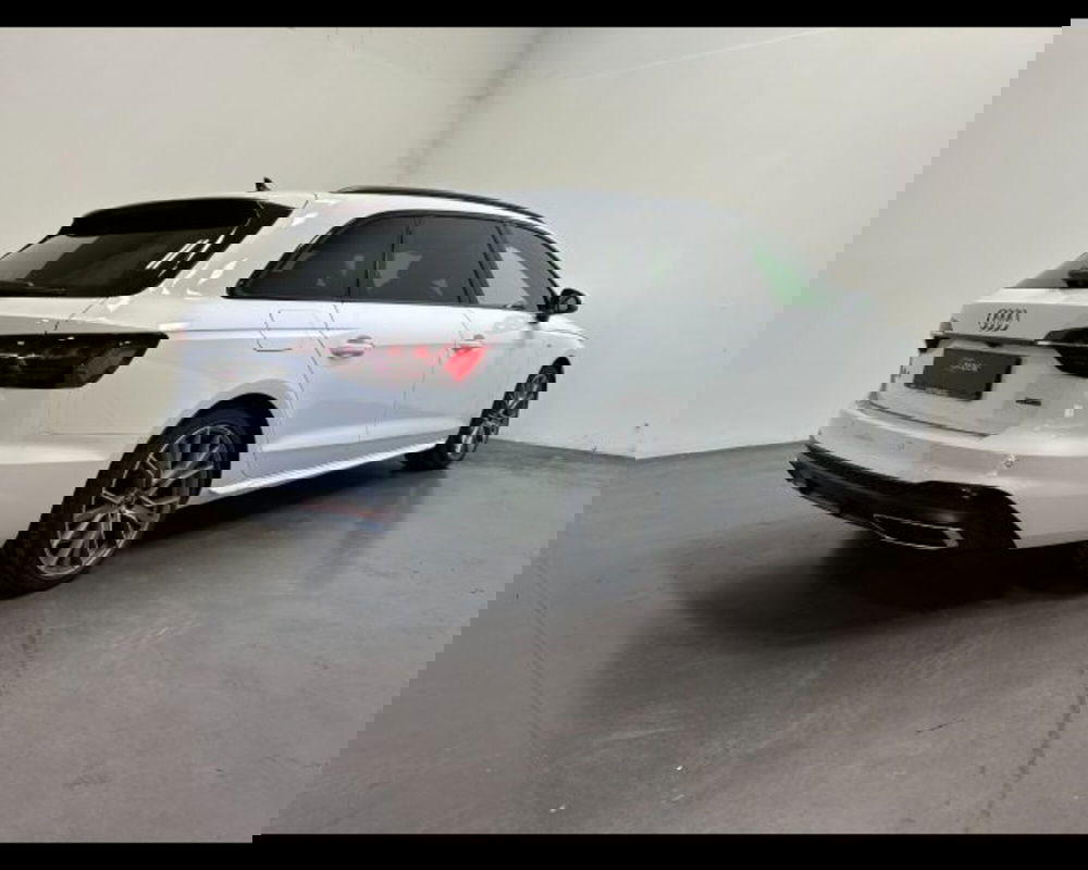 Audi A4 Avant nuova a Treviso (2)