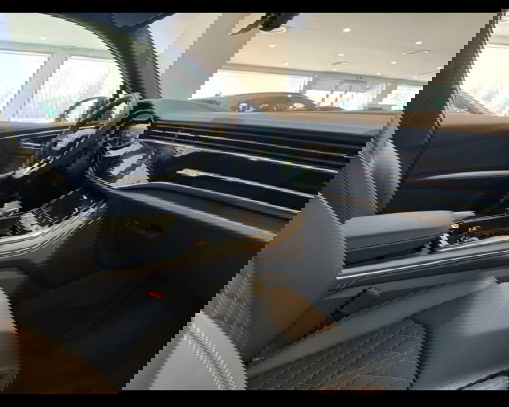 Audi Q7 nuova a Treviso (3)