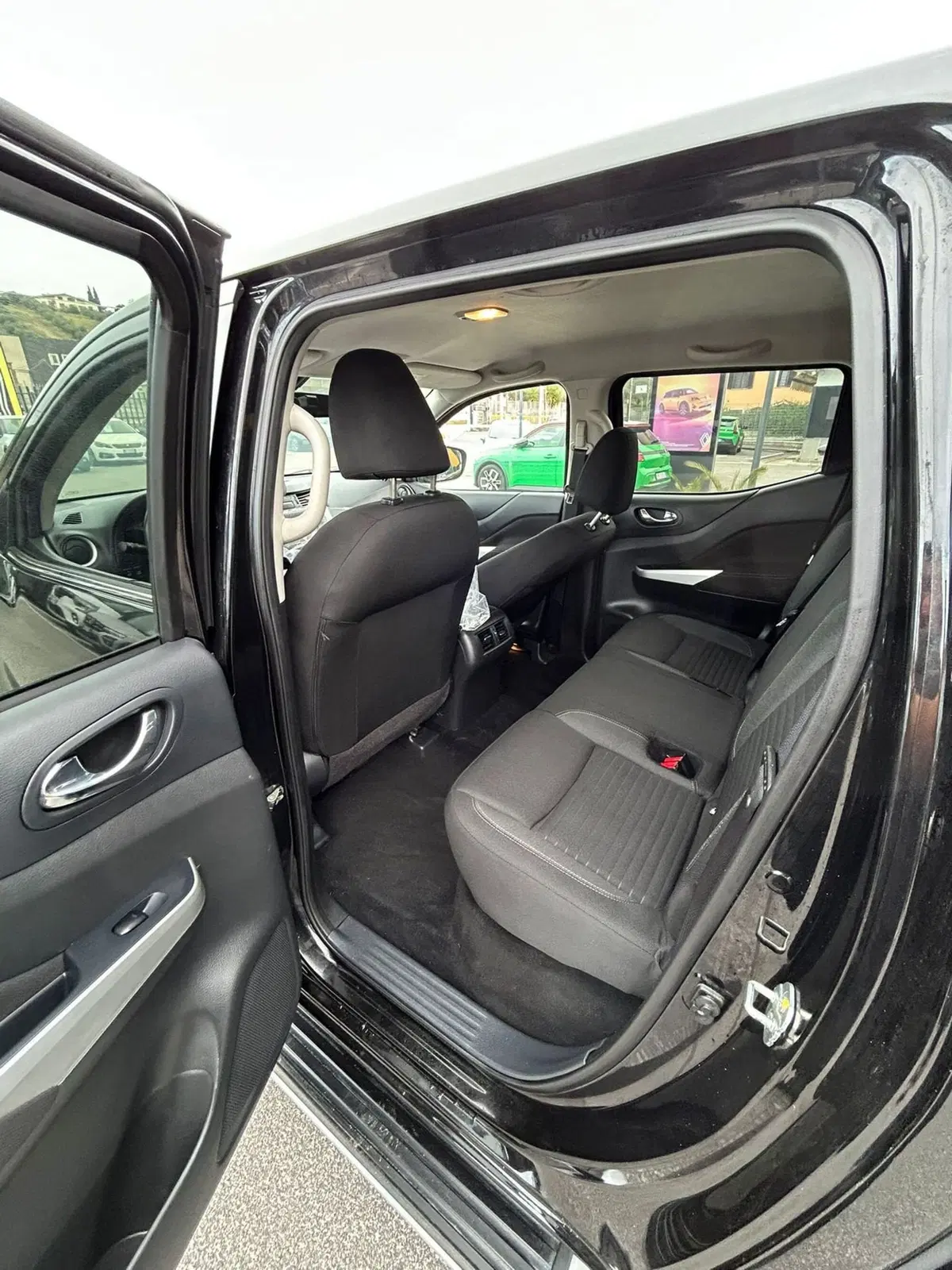 Renault Alaskan usata a Roma (4)