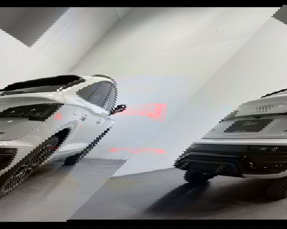 Audi Q5 Sportback nuova a Treviso (2)