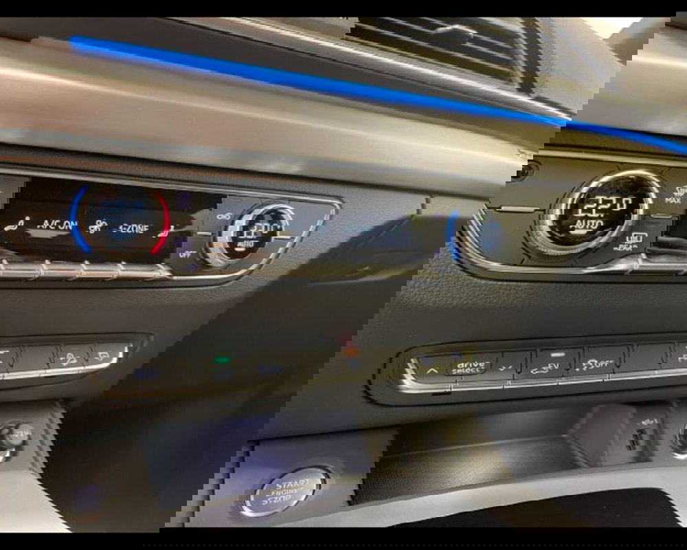 Audi Q5 Sportback nuova a Treviso (7)