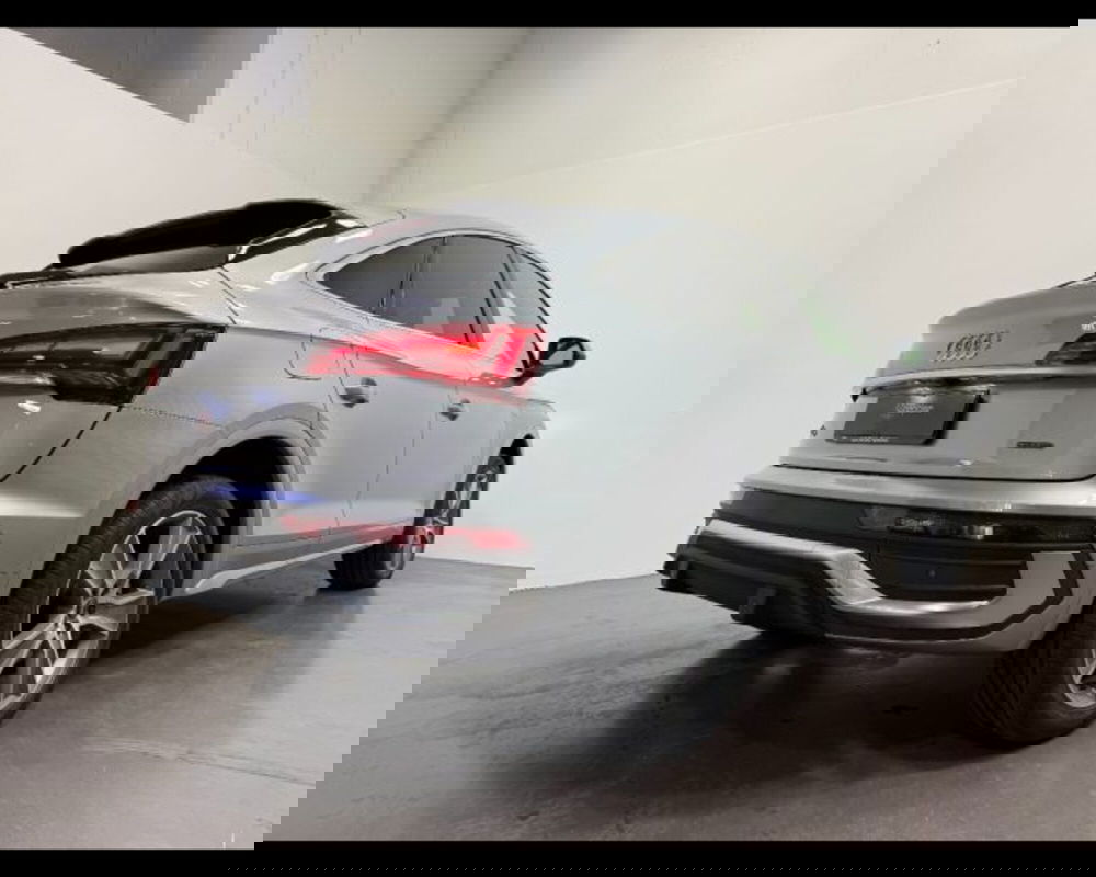 Audi Q5 Sportback nuova a Treviso (2)