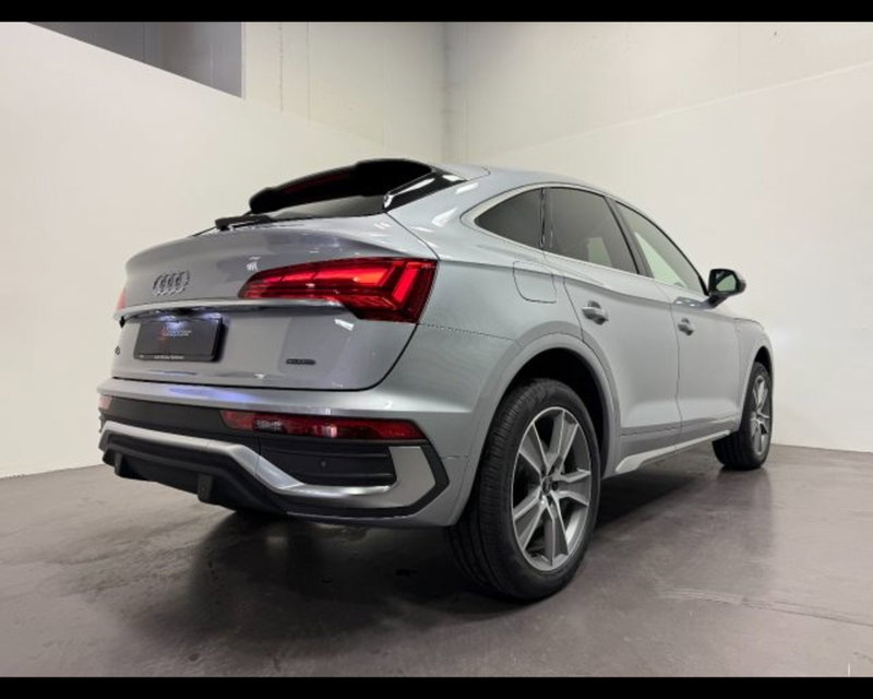 Audi Q5 Sportback nuova a Treviso (2)