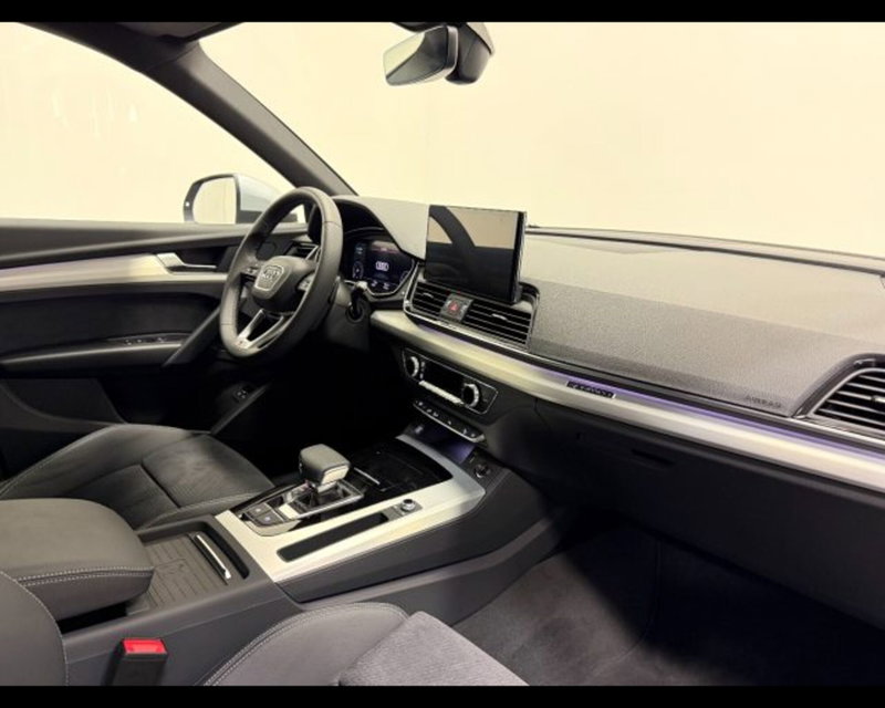 Audi Q5 Sportback nuova a Treviso (3)