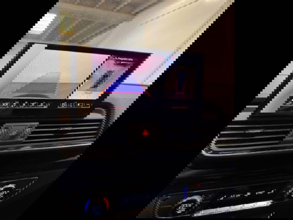 Audi Q5 Sportback nuova a Treviso (7)